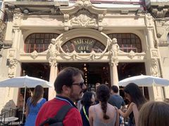 -Majestic Café
