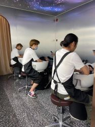 -Tloml salon