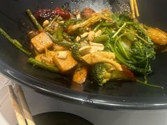 -醉人椒麻辣香锅(王府井喜悦店)