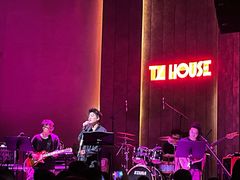 -TZ House音乐现场(来福士中心店)