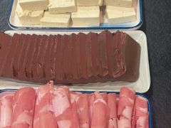 -灶知轩湘西石锅鱼(万佳广场店)