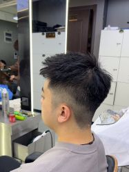 -藤野造型烫发染发