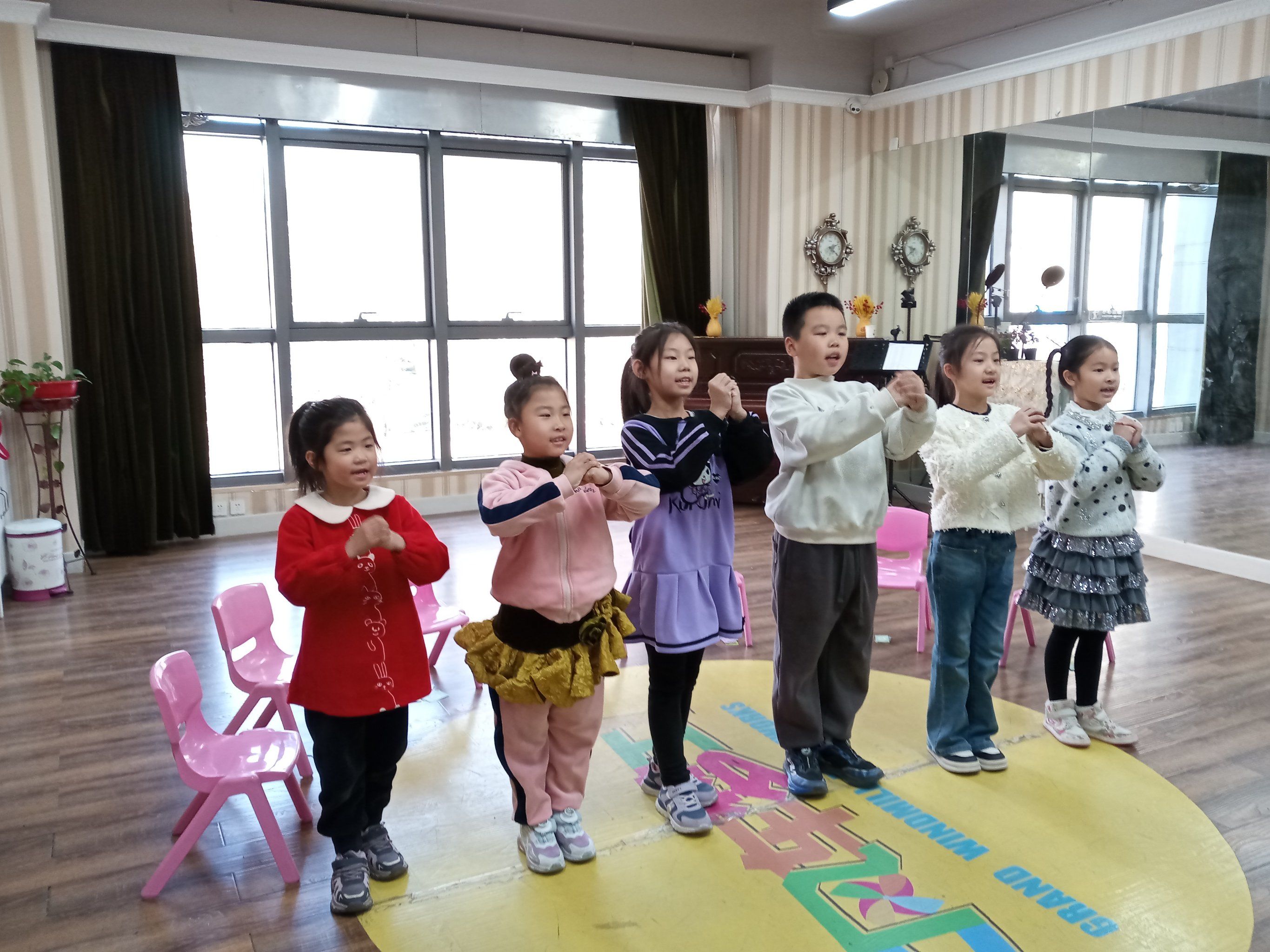 口才=表情表演➕释放天性➕故事表演➕社交