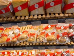 -牛朋牛奶棚(南昌路店)