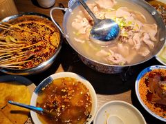 -肖四女乐山跷脚牛肉(南汇大学城生活广场店)