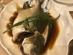 清蒸金鲳鱼-Isla Sugbu Seafood City