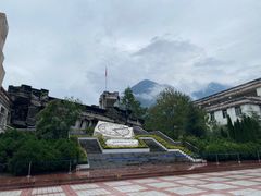 -四川汶川特大地震漩口中学遗址