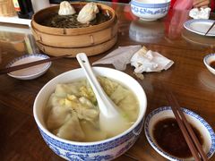 -笑来喜馄饨小笼工坊店(湖滨街店)