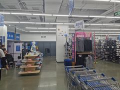 -迪卡侬(大英山店)