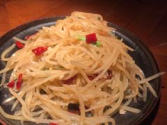 老道的酸辣土豆丝-楼兰新疆主题餐厅(苏州中心店)