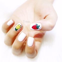 -逸日式美甲美睫工作室