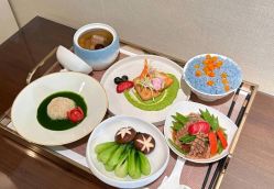 -童谣里医疗级月子中心(独栋湖景店)