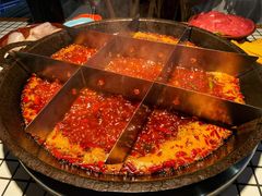 土货老火锅锅底-董眼镜火锅(洪崖洞总店)