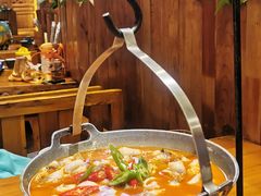 -老滇山寨•云南特色菜•地方菜•民族风情歌舞表演(金碧店)