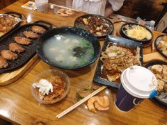 -老东镇啤酒屋海鲜加工·蒸汽海鲜·海鲜烧烤(台东店)