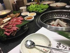 -草家酱蟹炭火烤肉店(珲春南路一店)