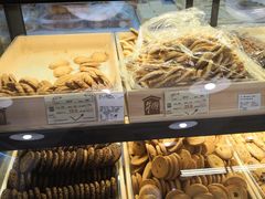 -光明牛奶棚(南泉店)