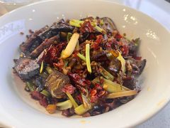 猪血丸子炒腊肉-福巷湘食小馆·猛火现炒(上海首店)