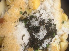 -帅巴人舅母子腊蹄民俗村