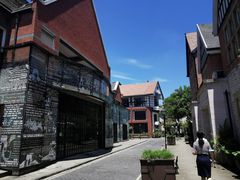 -钟书阁(松江泰晤士小镇店)