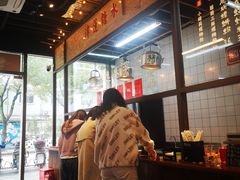-丽丽三鲜螺蛳粉(田林路店)