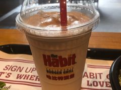 摩卡奶昔-The Habit Burger Grill 哈比特汉堡(爱琴海店)