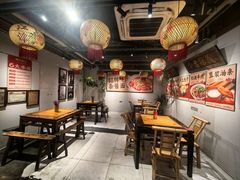 -周小波重庆小面·重庆名小吃(邹容路店)