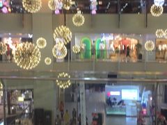 -鸿通城购物中心