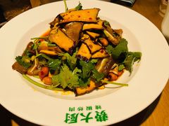 -费大厨辣椒炒肉(太平老街店)