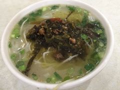 -胡成记口蘑龙眼包子(盐道街店)