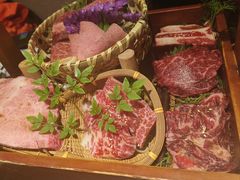 -山川小町·极番烧肉(新地假日广场店)