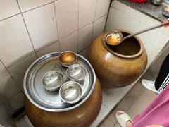 -正宗杨记普洱酸醋米线(总店)