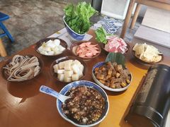 -包整·丝娃娃(一览甲秀楼风景店)