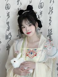 -一揽芳华汉服旗袍体验馆(拙政园店)