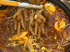 -火鸡爪东大门猎奇炒年糕