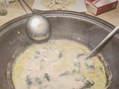 -陈大锅·岳阳鱼馆·地道岳阳菜(美食街店)