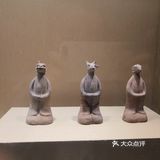 苏州博物馆馆身以灰白两色为主