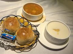 粟米忌廉汤+罗宋汤＋牛油餐包<br&nbsp;/>-太平馆西餐厅(北京路店)