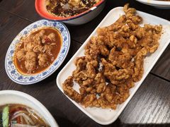 阿婆酥肉-爆炸头阿姨小四川正宗川味小吃(无任何分店)