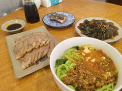 肘子冻-侯哥面馆(瑞景店)