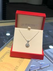 -威德钻石-克拉钻大本营(南京东路店)