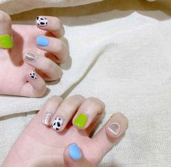 -悦指间美甲美睫