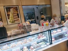 -花花卷卷·鲜食蛋糕(静安久光百货店)
