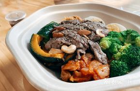 Black Pepper Beef Light Meal