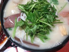 -肥汁米蘭香港米线(长宁来福士店)