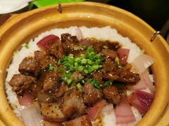 黑椒牛粒煲仔饭-汤城小厨•粤菜•靓汤(苏州街店)