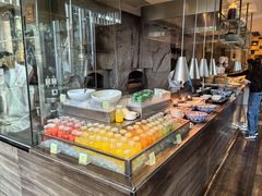 -两咖啡自助餐厅(静安香格里拉酒店)