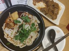 招牌酸辣砂锅-姐弟俩土豆粉(北京双桥万达店)
