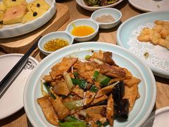 -宽鲜锅贴家常菜(永旺东部购物中心香港中路店)
