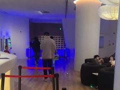 -涨巢·潮玩水疗局